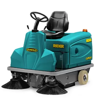 Máy quét rác ngồi lái hoạt động bằng động cơ nổ Eureka